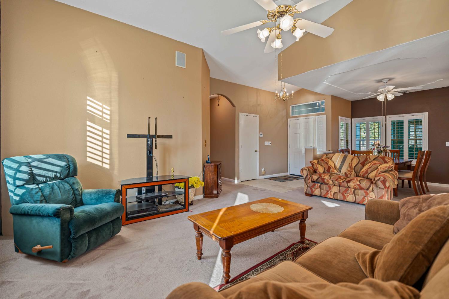 2909 Kingman Court Modesto, CA 95355 - Photo 7 of 38