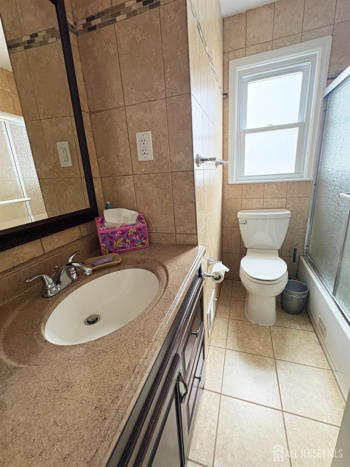 61 Rose Street Edison, NJ 08817 - Photo 16 of 17