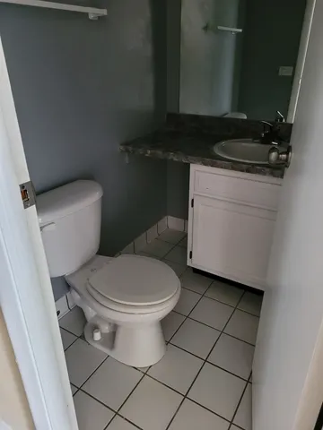 $2,100 | 6010 Oakwood Drive, Unit 5B, Lisle, IL 60532