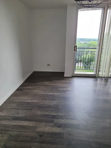 $2,100 | 6010 Oakwood Drive, Unit 5B, Lisle, IL 60532