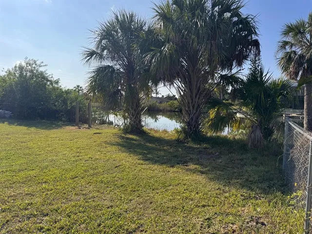 $200,000 | 3323 Shoal Line Boulevard, Hernando Beach, FL 34607