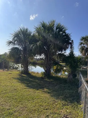 $200,000 | 3323 Shoal Line Boulevard, Hernando Beach, FL 34607