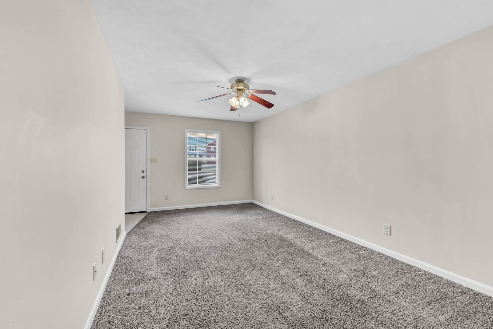 784 Cherrybark Lane, Unit 2 Clarksville, TN 37040 - Photo 6 of 17