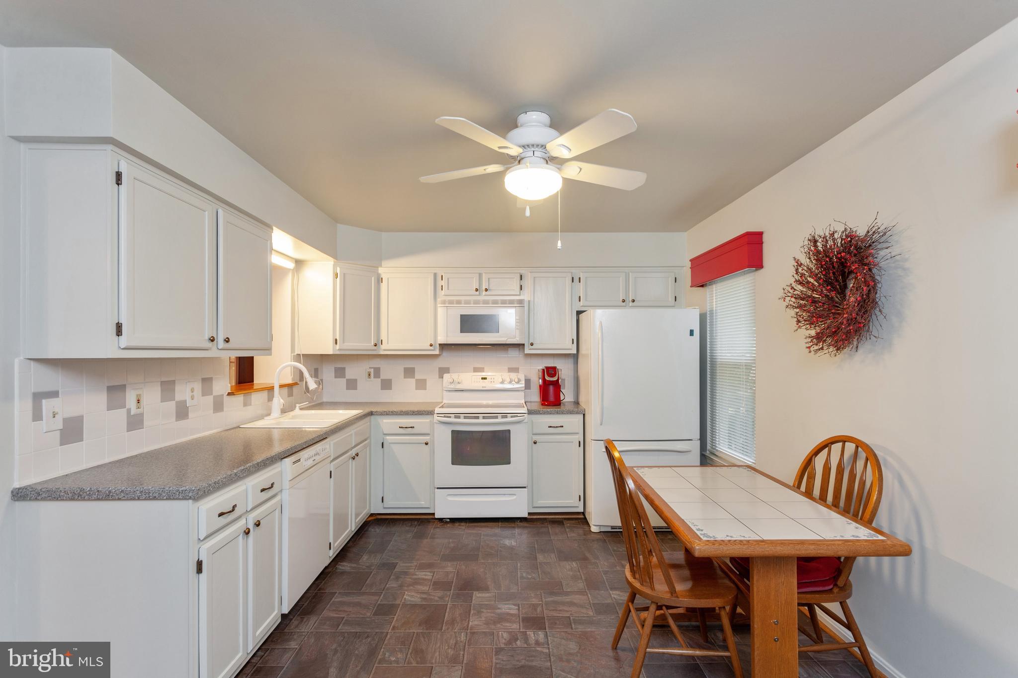 1115 Ingate Road Baltimore, MD 21227 - Photo 7 of 34 Gallery Image 7