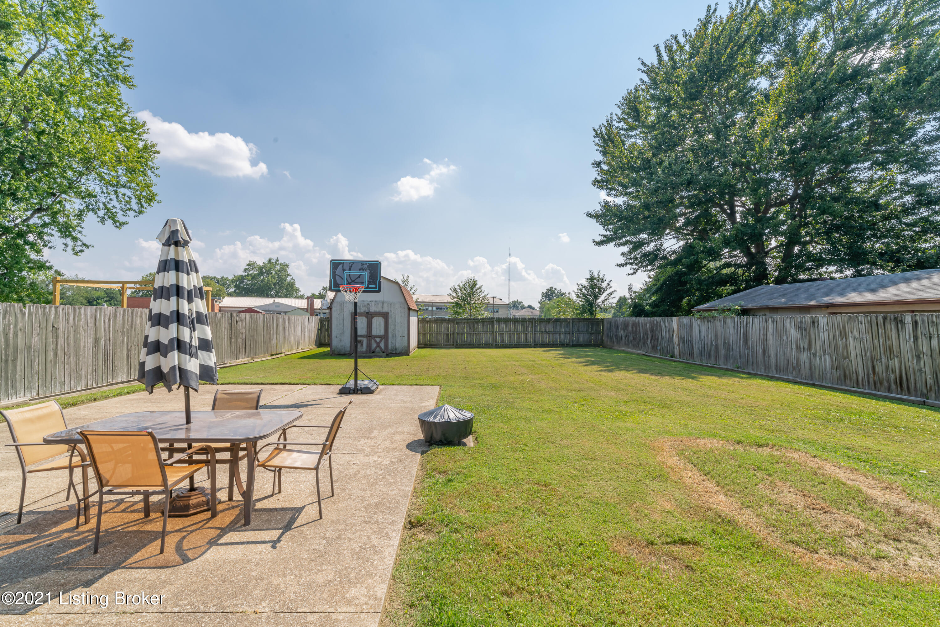 6714 Fenway Road Louisville, KY 40258 - Photo 25 of 29 26 (11)
