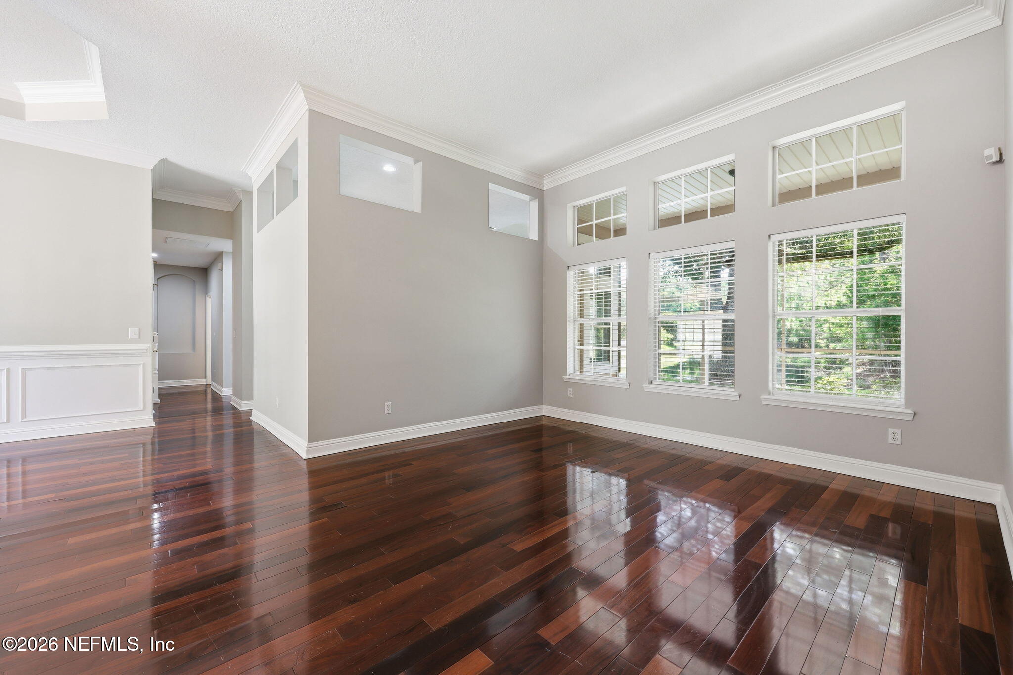 7805 Rittenhouse Lane Jacksonville, FL 32256 - Photo 8 of 35 11-web-or-mls-7805 Rittenhouse_011