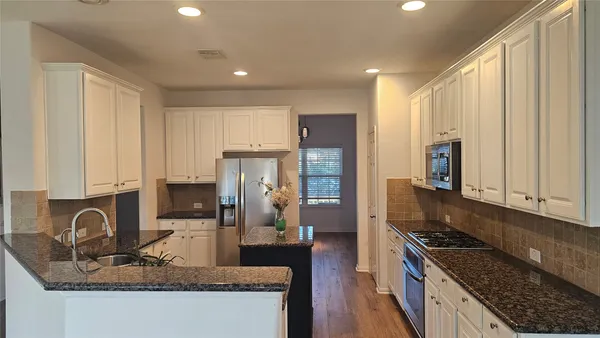 $3,000 | 9407 Herons Grove Lane, Katy, TX 77494