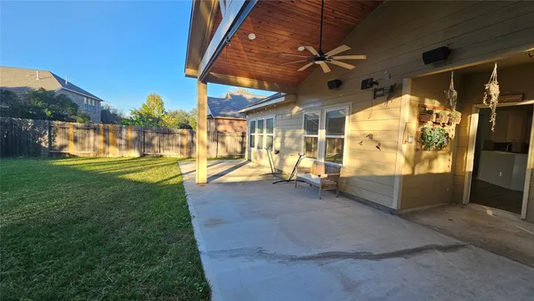 $3,000 | 9407 Herons Grove Lane, Katy, TX 77494