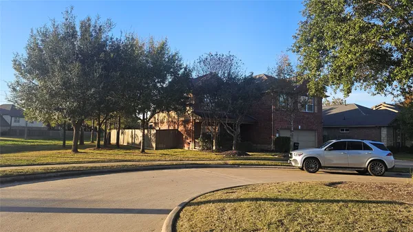 $3,000 | 9407 Herons Grove Lane, Katy, TX 77494