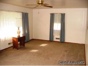 2929 East Carpenter Street Springfield, IL 62702 - Photo 6 of 8