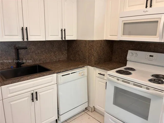 $1,900 | 6501 Winfield Boulevard, Unit A41, Margate, FL 33063