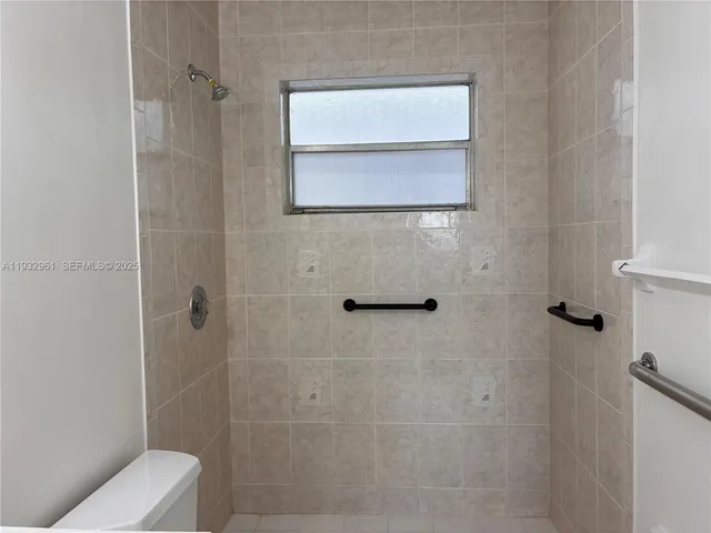 $1,900 | 6501 Winfield Boulevard, Unit A41, Margate, FL 33063