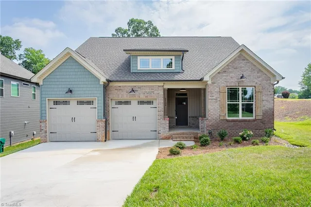 $595,500 | 2200 Delaine Point, High Point, NC 27265