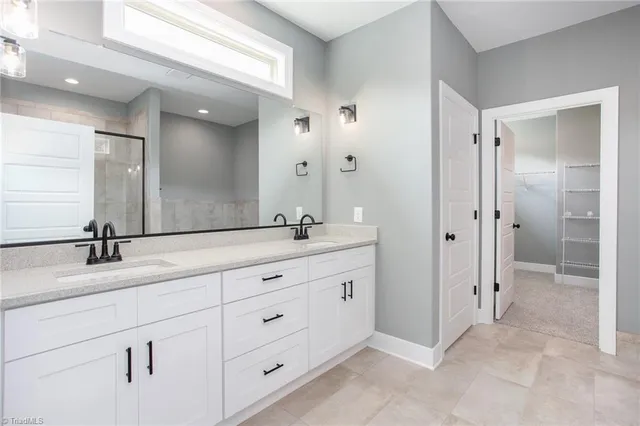 $592,500 | 2200 Delaine Point, High Point, NC 27265