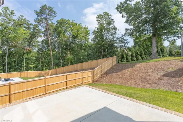 $592,500 | 2200 Delaine Point, High Point, NC 27265