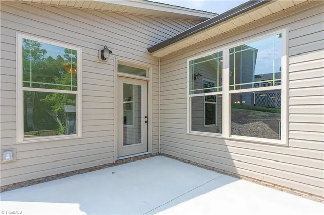 $592,500 | 2200 Delaine Point, High Point, NC 27265