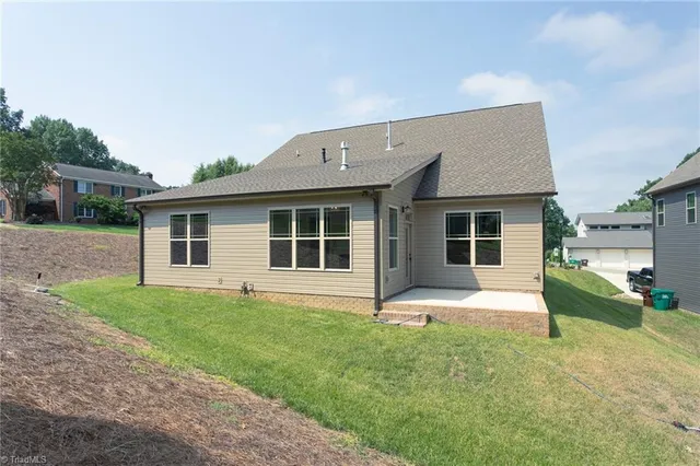 $592,500 | 2200 Delaine Point, High Point, NC 27265