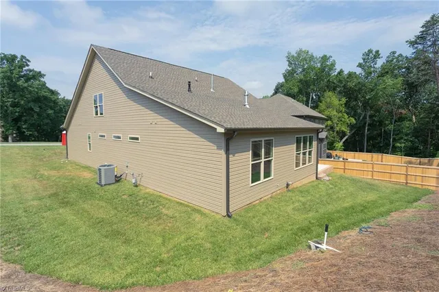 $592,500 | 2200 Delaine Point, High Point, NC 27265