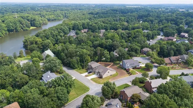 $592,500 | 2200 Delaine Point, High Point, NC 27265