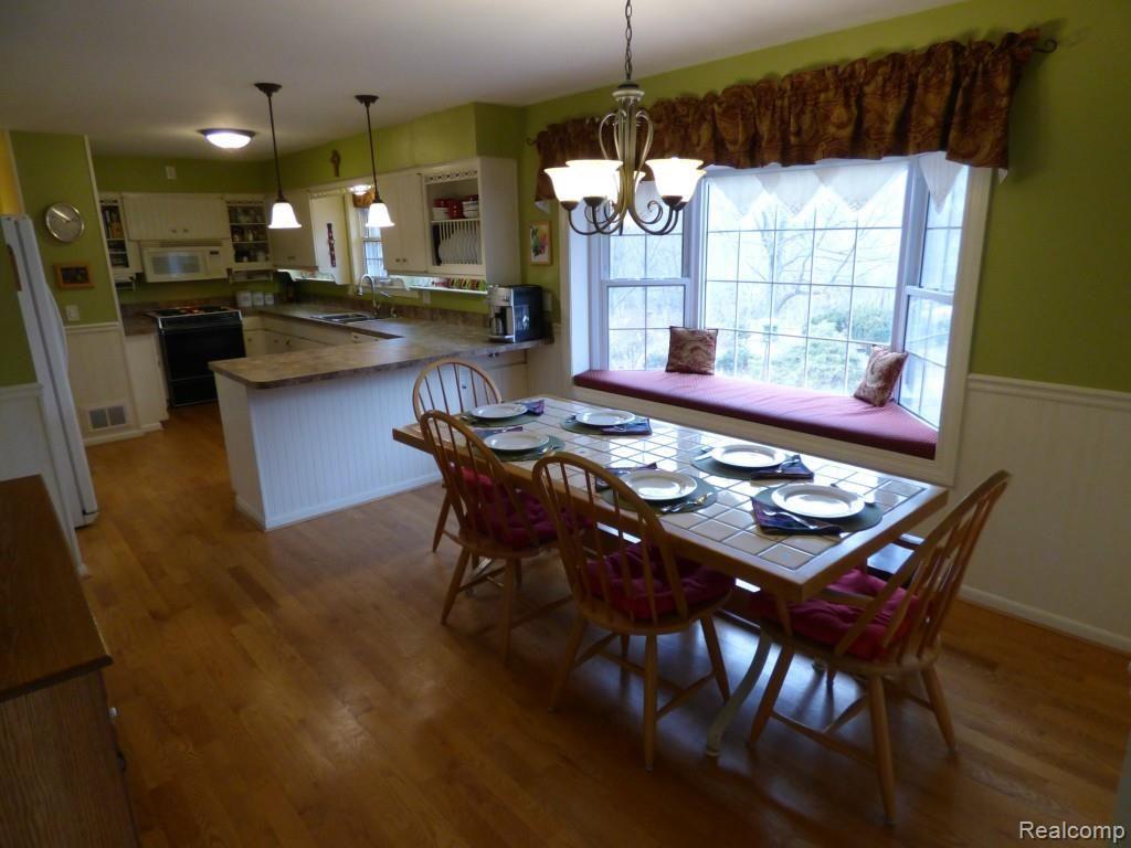 6587 Crane Road Ypsilanti, MI 48197 - Photo 16 of 44 P1050522.jpg