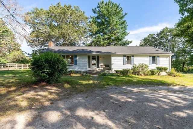 $1,299,000 | 102 High Street, Plainville, MA 02762