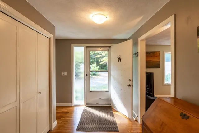 $1,299,000 | 102 High Street, Plainville, MA 02762