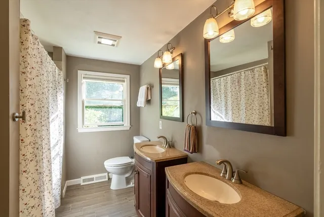 $1,299,000 | 102 High Street, Plainville, MA 02762