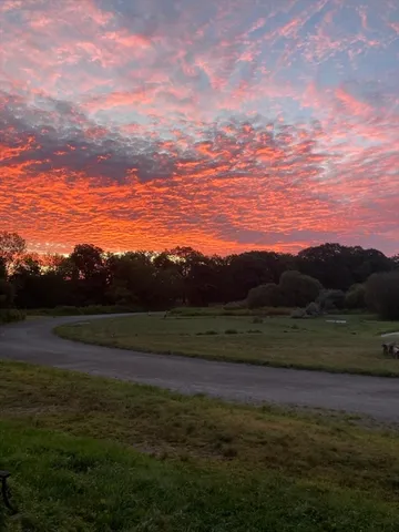 $1,299,000 | 102 High Street, Plainville, MA 02762