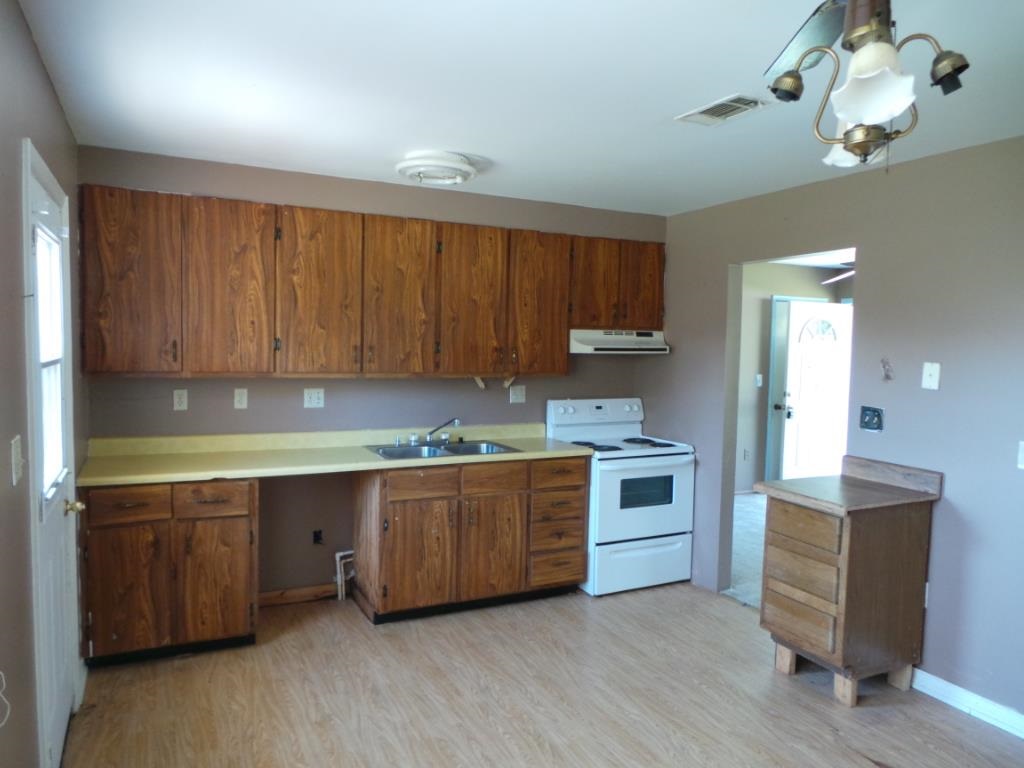 8475 Fortune Road Milton, FL 32583 - Photo 5 of 10 Gallery Image 5