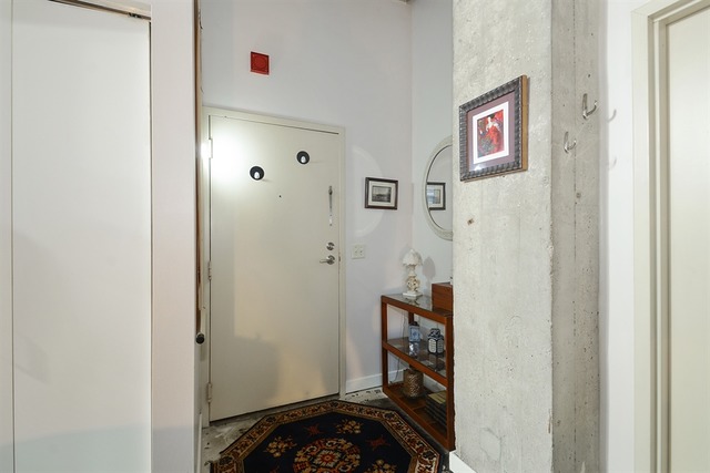 20 North State Street, Unit 703 Chicago, IL 60602 - Photo 7 of 10