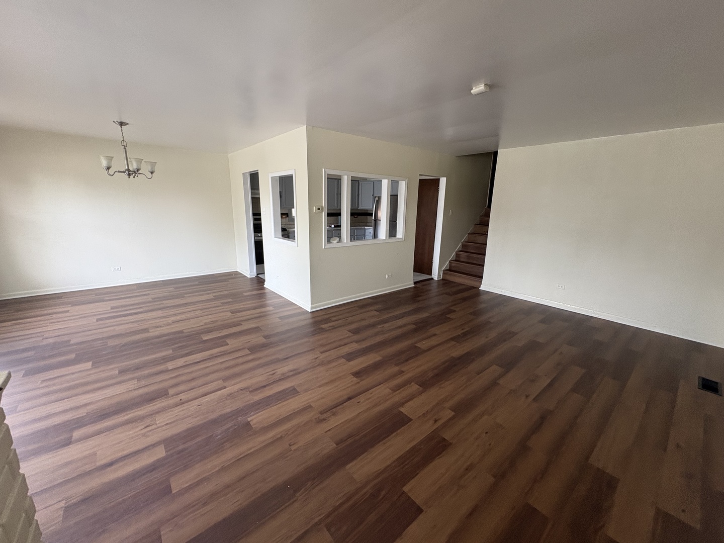 18149 Ravisloe Terrace Country Club Hills, IL 60478 - Photo 3 of 12