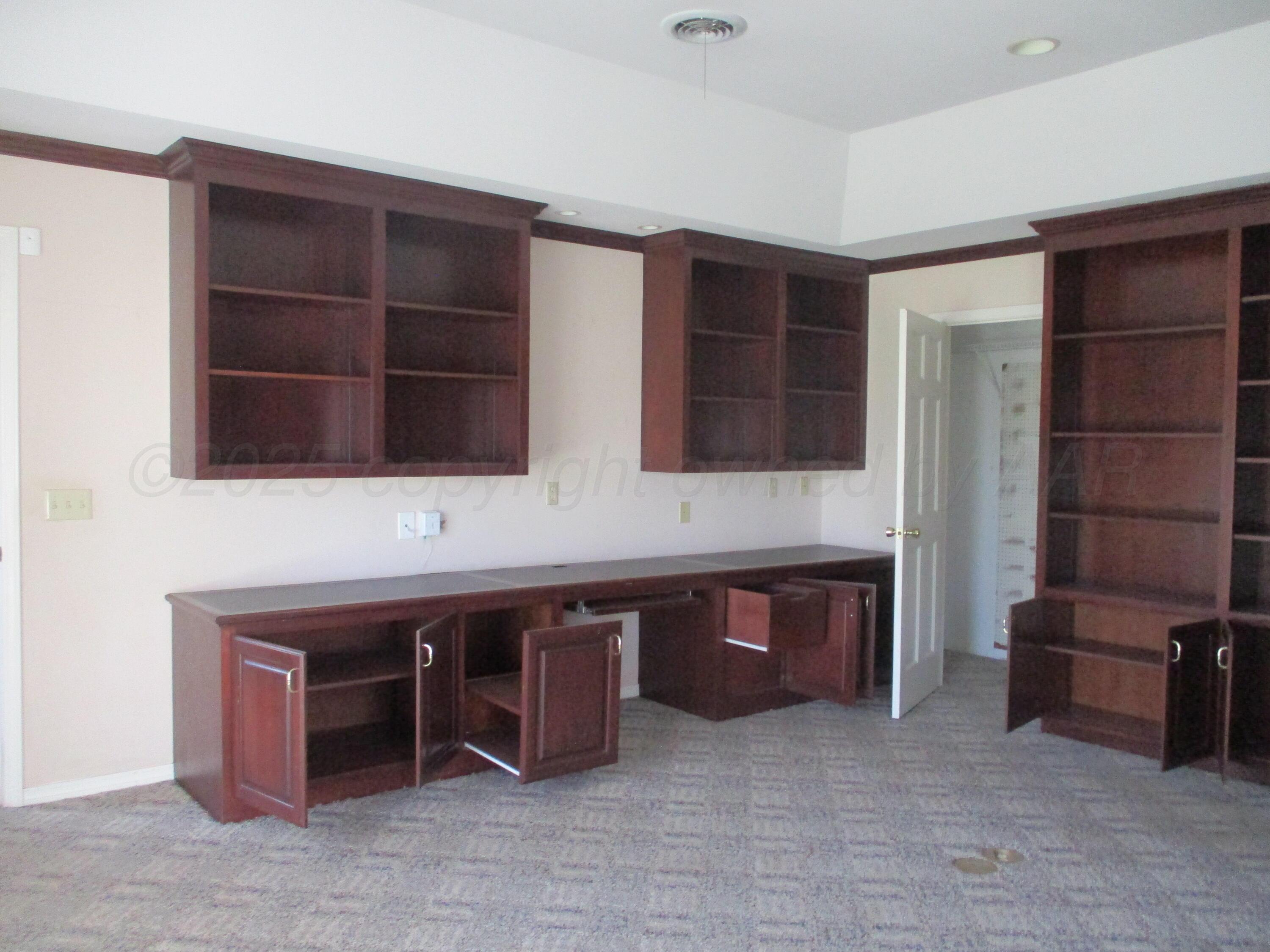 6702 Calumet Road Amarillo, TX 79106 - Photo 22 of 30 Office v2