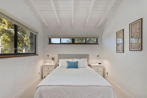 $1,585,000 | 7720 Southwest 59th Court, South Miami, FL 33143