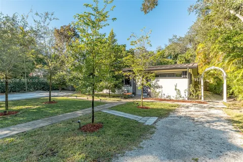 $1,585,000 | 7720 Southwest 59th Court, South Miami, FL 33143