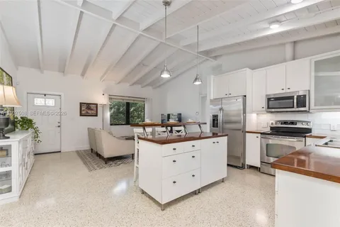 $1,585,000 | 7720 Southwest 59th Court, South Miami, FL 33143