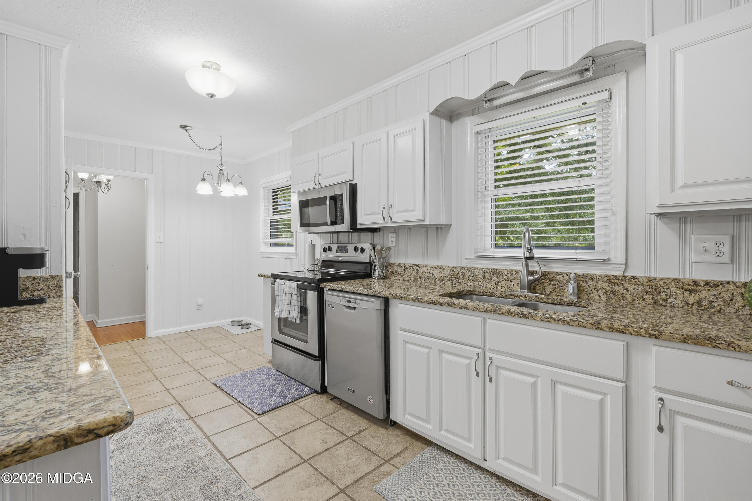 786 Windsor Road Macon, GA 31204 - Photo 15 of 45 786 Windsor Rd-05705