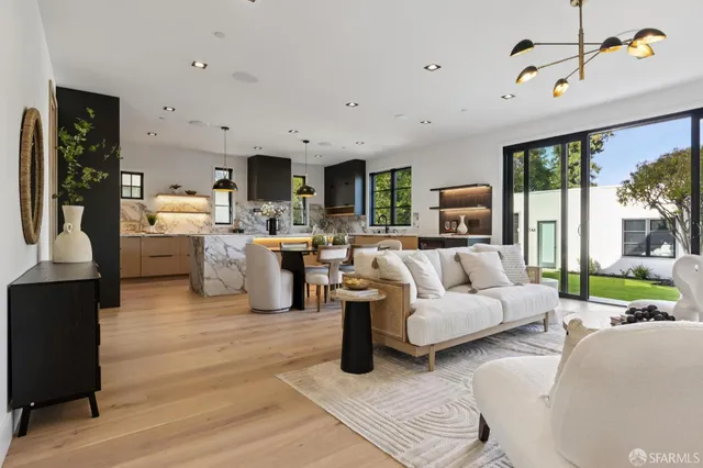 $4,288,888 | 14 Channing Road, Burlingame, CA 94010