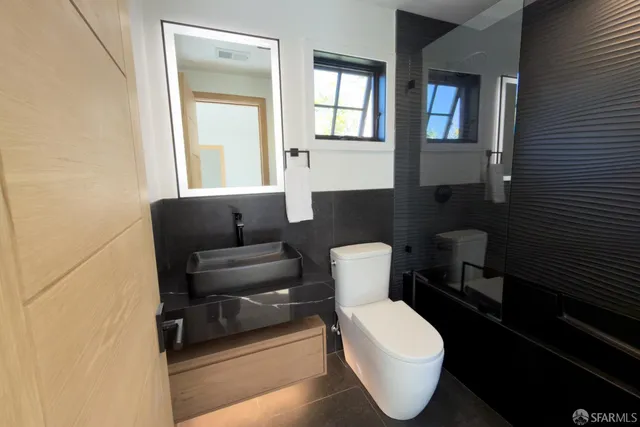 $4,288,888 | 14 Channing Road, Burlingame, CA 94010