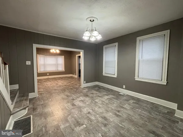 $2,400 | 182 Madison Avenue, Mount Holly, NJ 08060