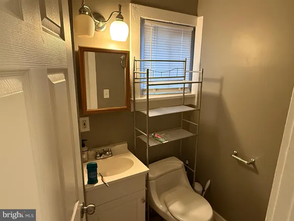 $2,400 | 182 Madison Avenue, Mount Holly, NJ 08060