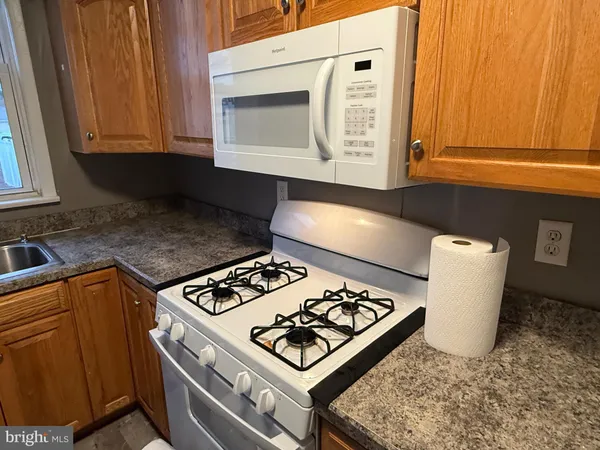 $2,400 | 182 Madison Avenue, Mount Holly, NJ 08060