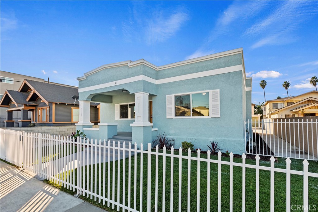 1435 Pine Avenue Long Beach, CA 90813 - Photo 4 of 61