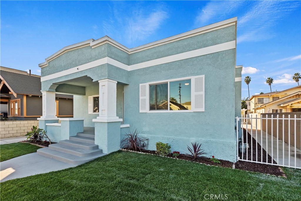 1435 Pine Avenue Long Beach, CA 90813 - Photo 5 of 61