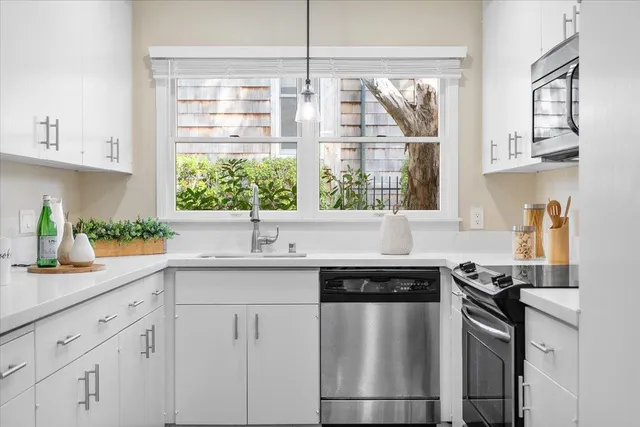 $695,000 | 632 Centre Court, Alameda, CA 94502