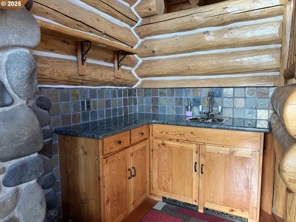 a view of utility room