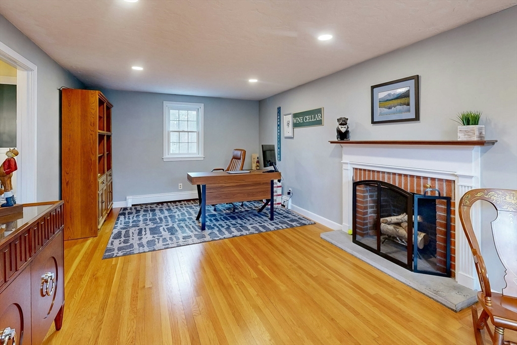 65 Colonial Road Medfield, MA 02052 - Photo 6 of 29 Gallery Image 6