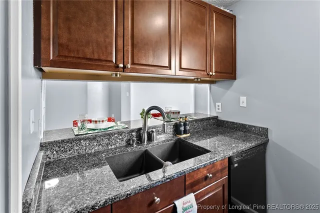 $159,000 | 216 Waterdown Drive, Unit 12, Fayetteville, NC 28314