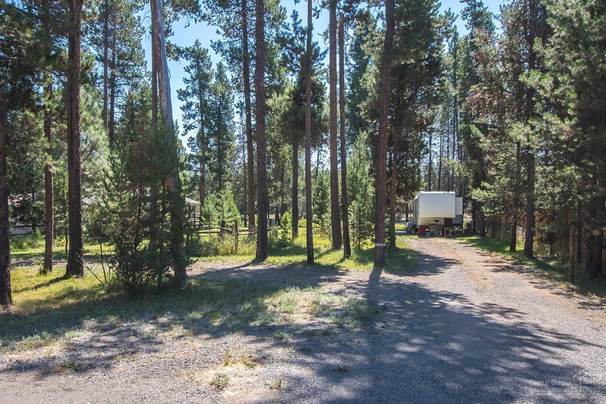 17109 Upland Road Bend, OR 97707 - Photo 14 of 25 Gallery Image 14