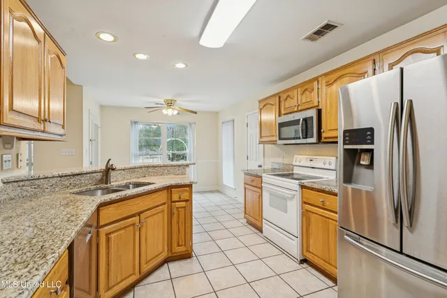 $229,000 | 211 Hilltop Drive, Carriere, MS 39426