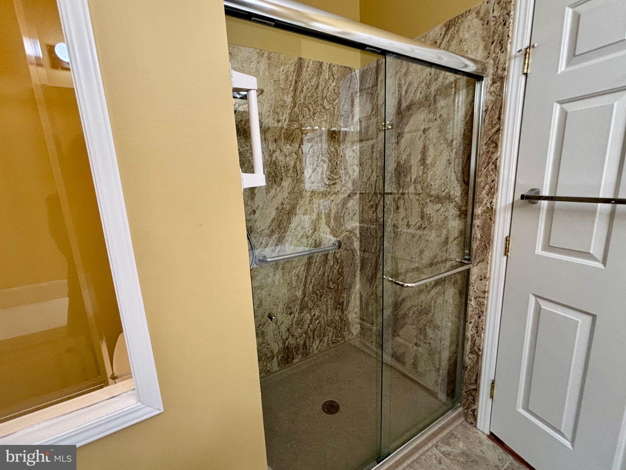 399 Spring Meadow Circle New Hope, PA 18938 - Photo 22 of 37 a bathroom with a shower